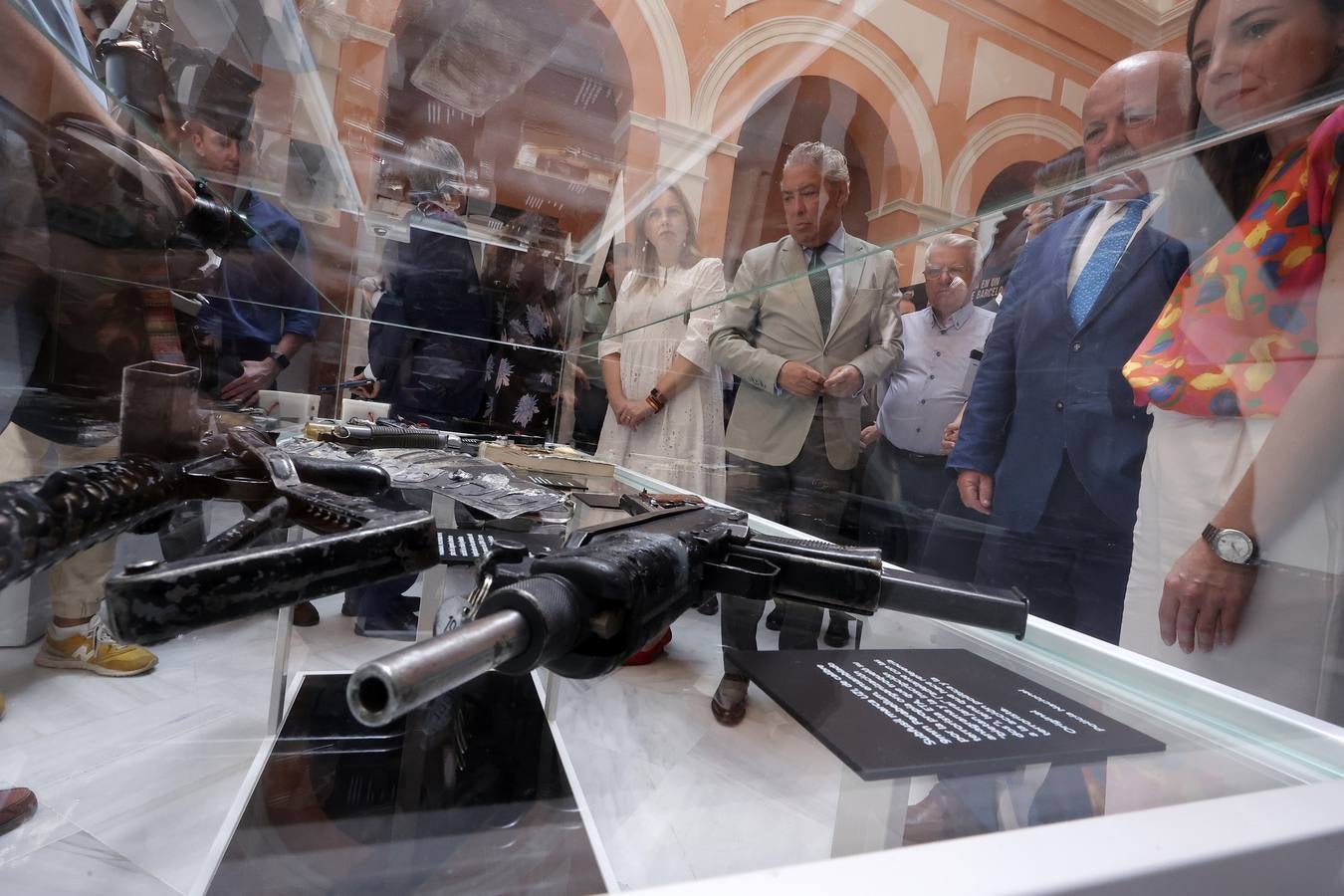 Inauguración de la muestra  'El terror a portada. 60 años del terrorismo en España a través de la prensa' en el Ayuntamiento de Sevilla