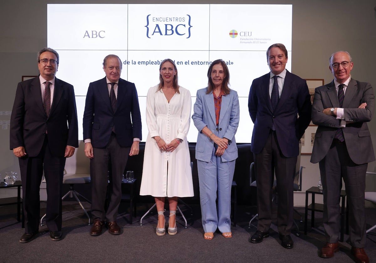 Javier Harto, Álvaro Rodríguez Guitart, Lorena Garrido, Regla Bejarano, Carlos López y Javier Tello