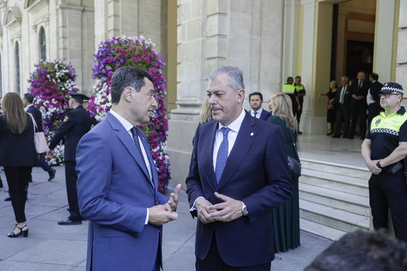 El Rey Felipe VI recibe en el Ayuntamiento de Sevilla el IX Premio contra el Terrorismo Alberto Jiménez-Becerril