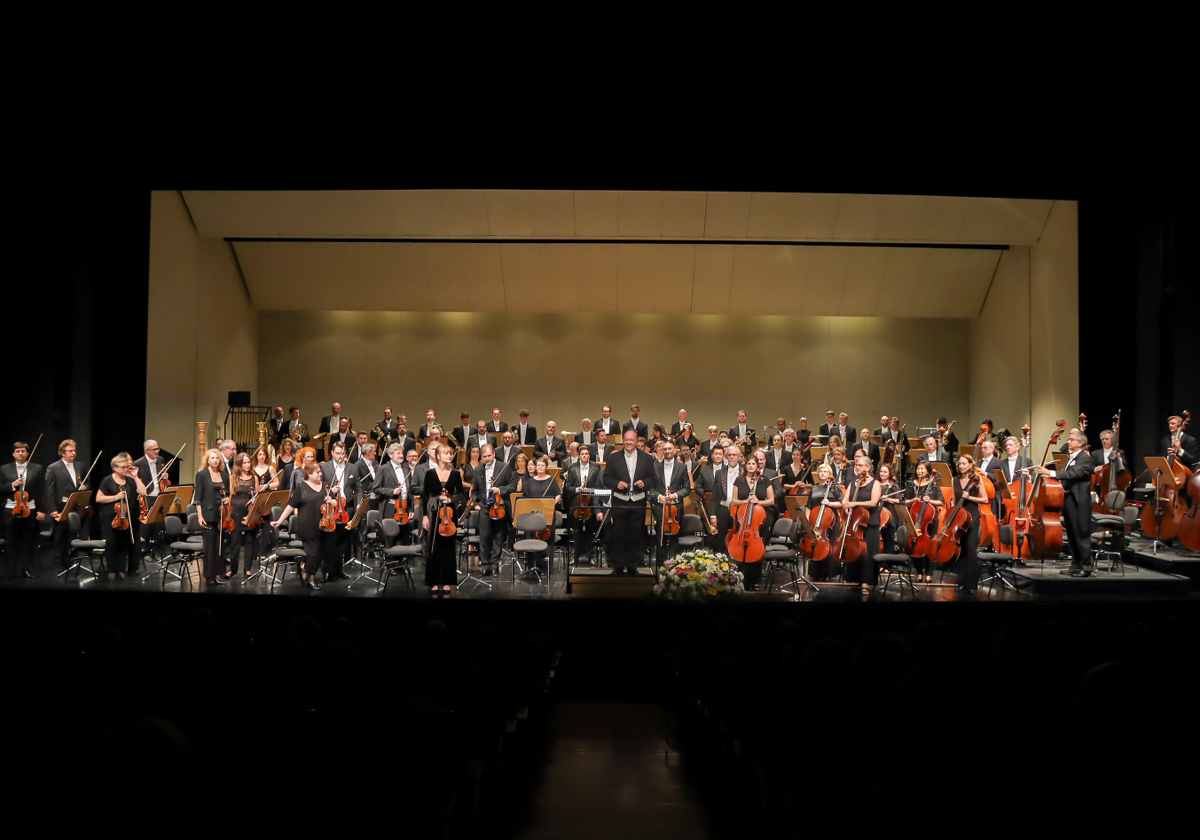 Foto de grupo de la Real Orquesta Sinfónica de Sevilla