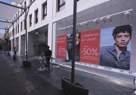 C&A  cierra en el centro de Sevilla y reubicará a la mayoría de su plantilla en otras tiendas