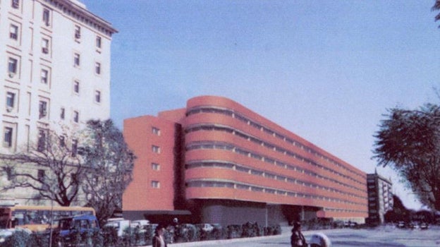 Fotomontaje del edificio administrativo proyectado por Rafael Moneo en el Prado de San Sebastián