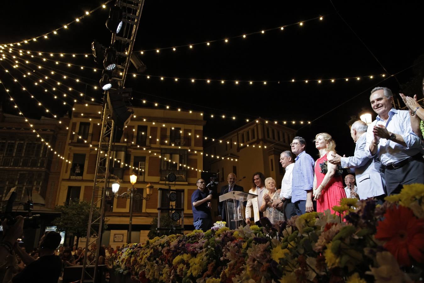 Primer día de la Velá de Triana de 2023 que se ha inaugurado con el pregón