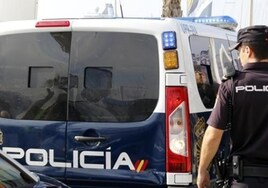 La Policía Nacional detiene a un individuo por estafar 13.500 euros a aficionados del Sevilla con entradas falsas de la Europa League