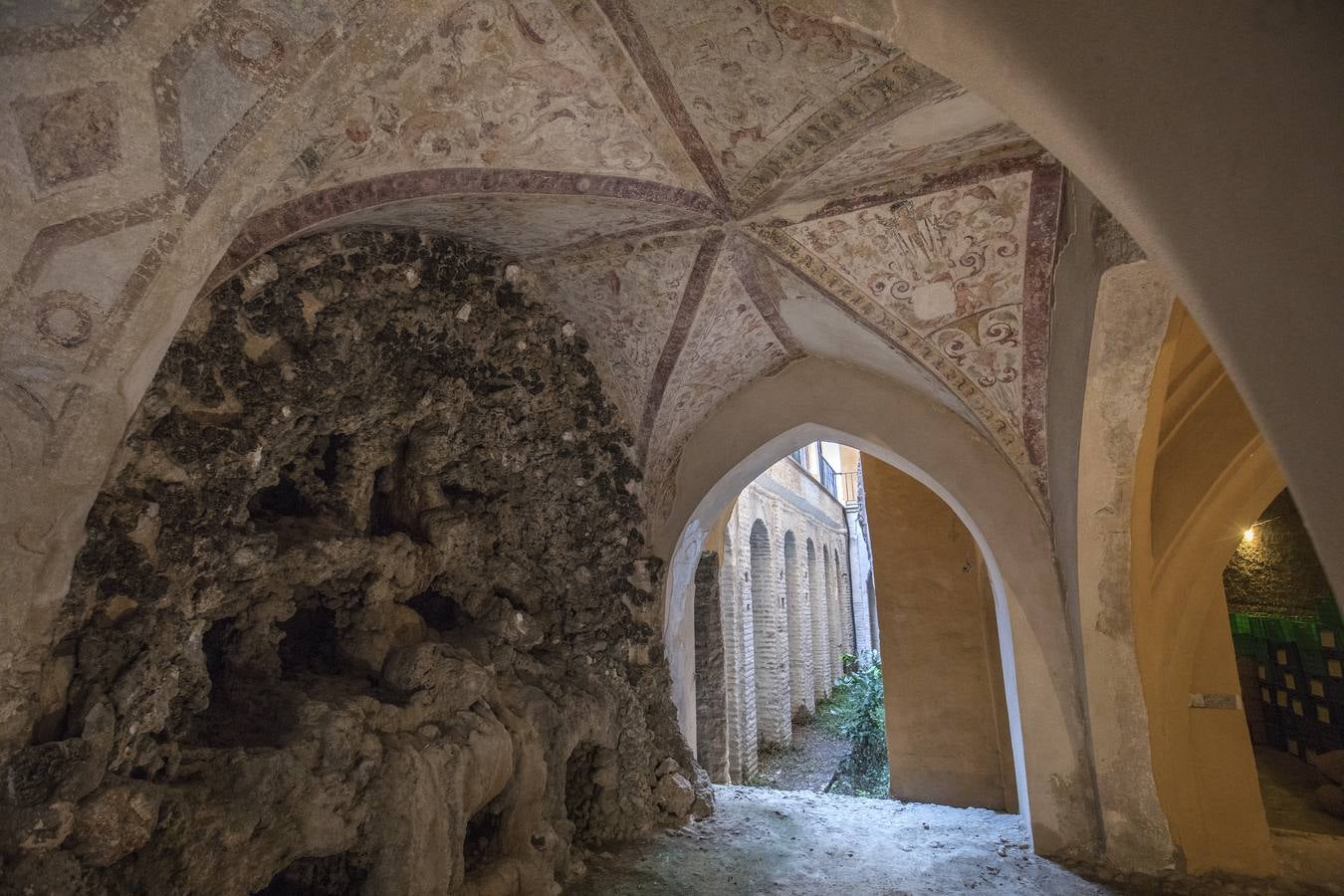 Las zonas ocultas del Alcázar de mayor curiosidad, historia o belleza