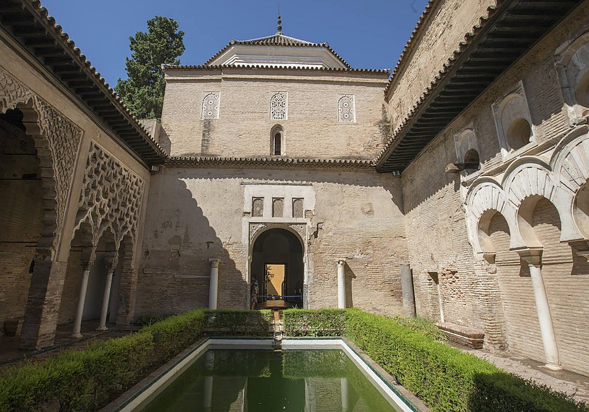 ABC te lleva este domingo a las entrañas del Alcázar de Sevilla, el Palacio Real más antiguo de Europa con mil historias por descubrir