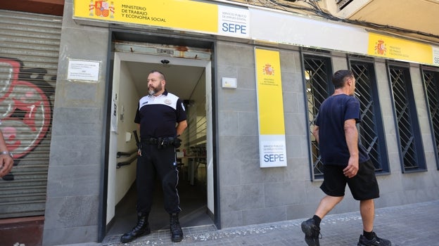 Una oficina del SEPE en Córdoba