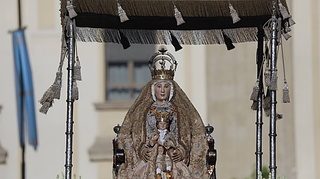 Imagen de la Virgen de los Reyes, en procesión, el 15 de agosto de 2022