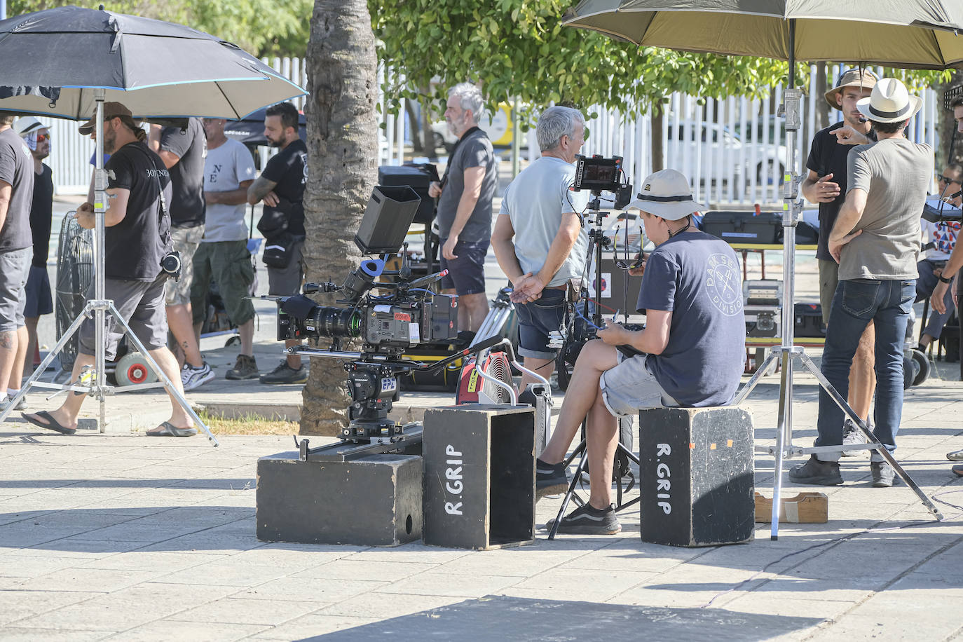 La Cartuja vive el rodaje de '1992', la serie de Álex de la Iglesia para Netflix