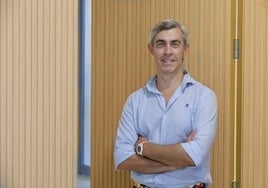 Javier Martínez : «Con mis investigaciones en biomecánica espero poder ayudar a mi madre, que tiene osteoporosis, y a muchas como ella»