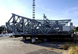 El puente de hierro cumple veinte años de olvido