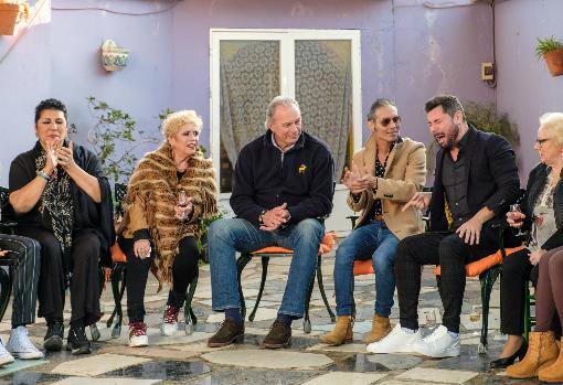 Momentos de la vida de la artista sevillana María Jiménez