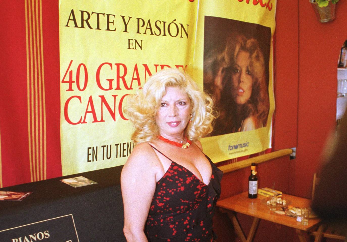 Momentos de la vida de la artista sevillana María Jiménez