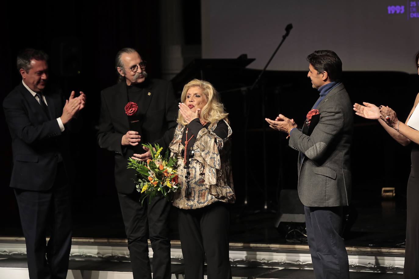 Momentos de la vida de la artista sevillana María Jiménez