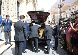 El alcalde de Sevilla propondrá que María Jiménez tenga una calle en Triana
