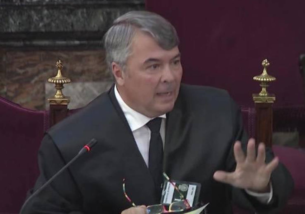 Agustín Martínez Becerra, abogado de los cinco miembros de 'La Manada'