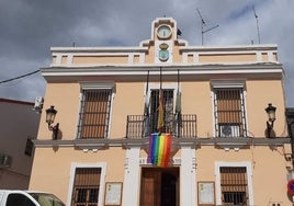 Con Andalucía expulsará al alcalde de El Ronquillo tras pactar con el PP el reparto de la Alcaldía