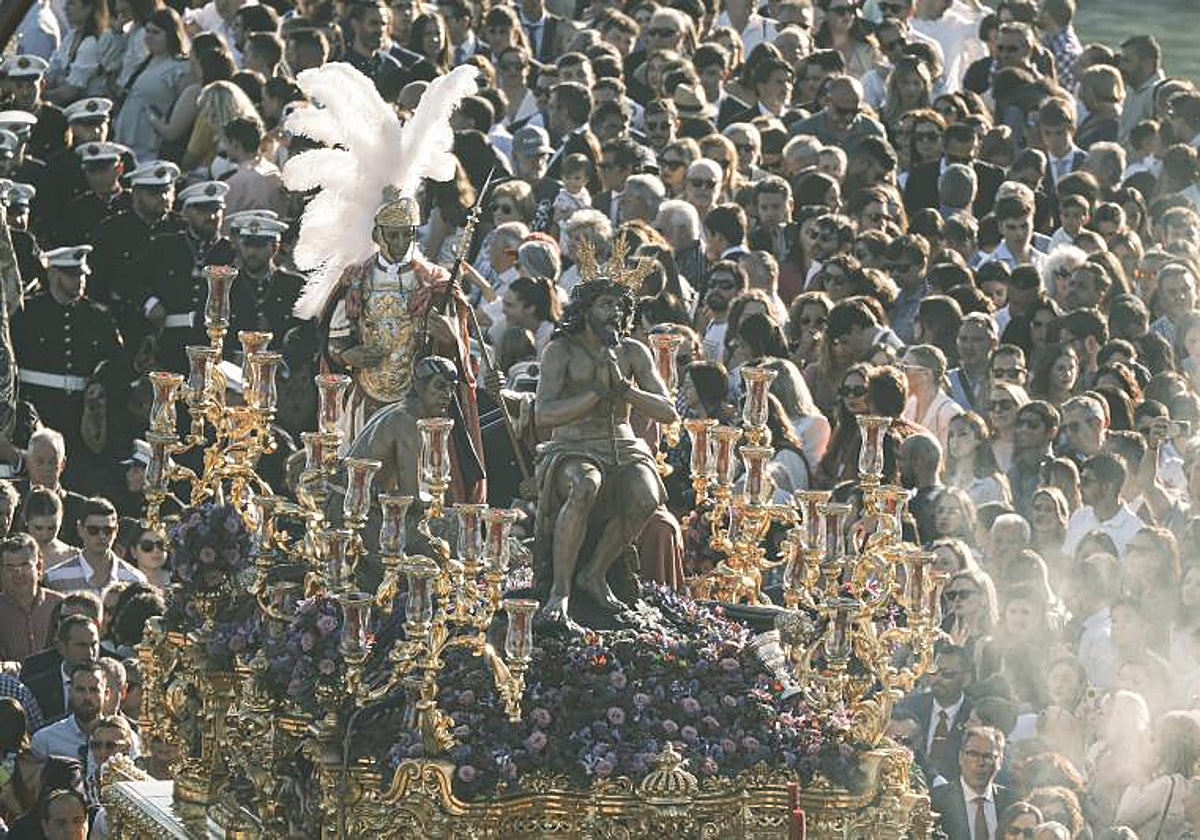 Cuatro años más de pasión en Triana: La Estrella mantiene a Rosario de Cádiz