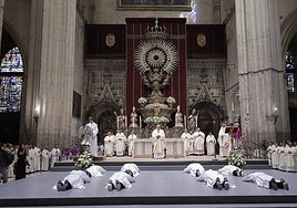 En imágenes, ordenación de nuevos sacerdotes en la Catedral