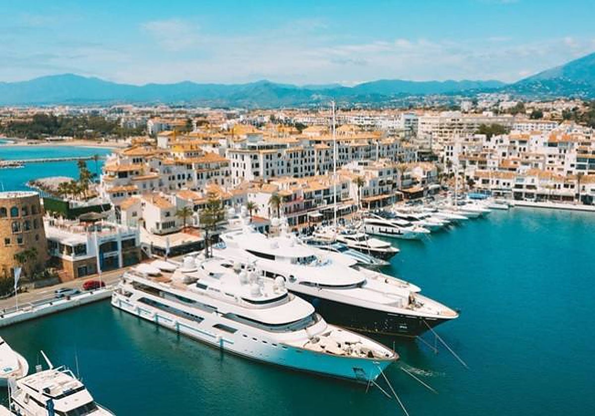 Yates en un puerto deportivo de Andalucía