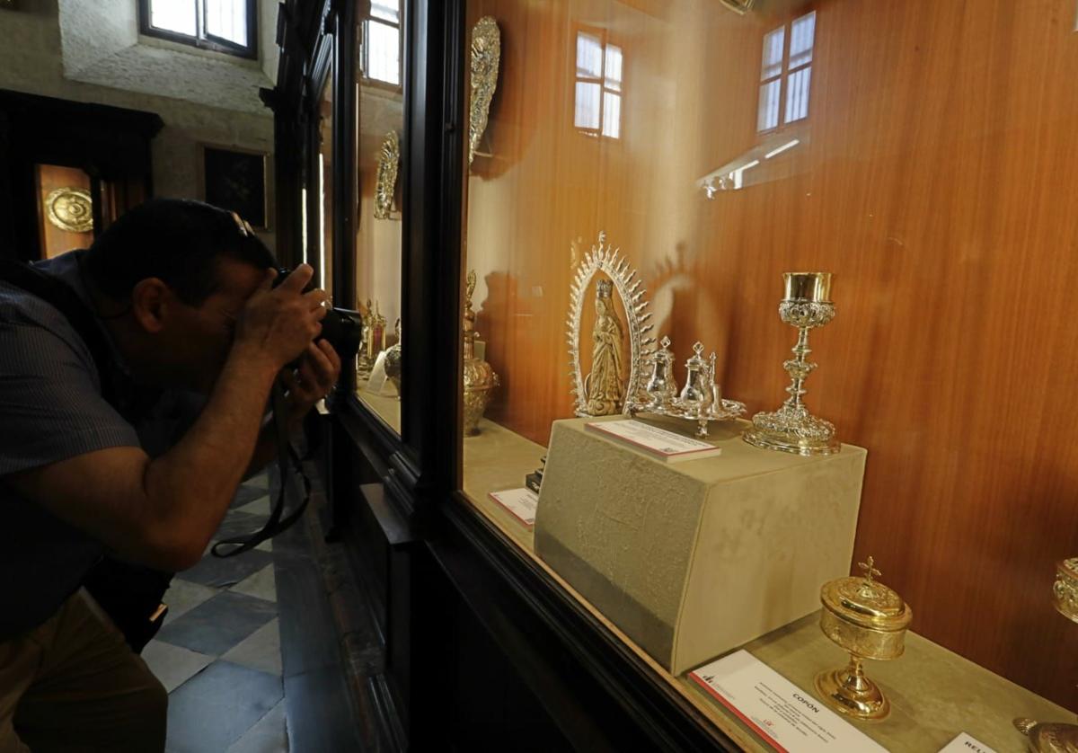 Exposición 'Plata y otras dádivas en la Catedral de Sevilla'