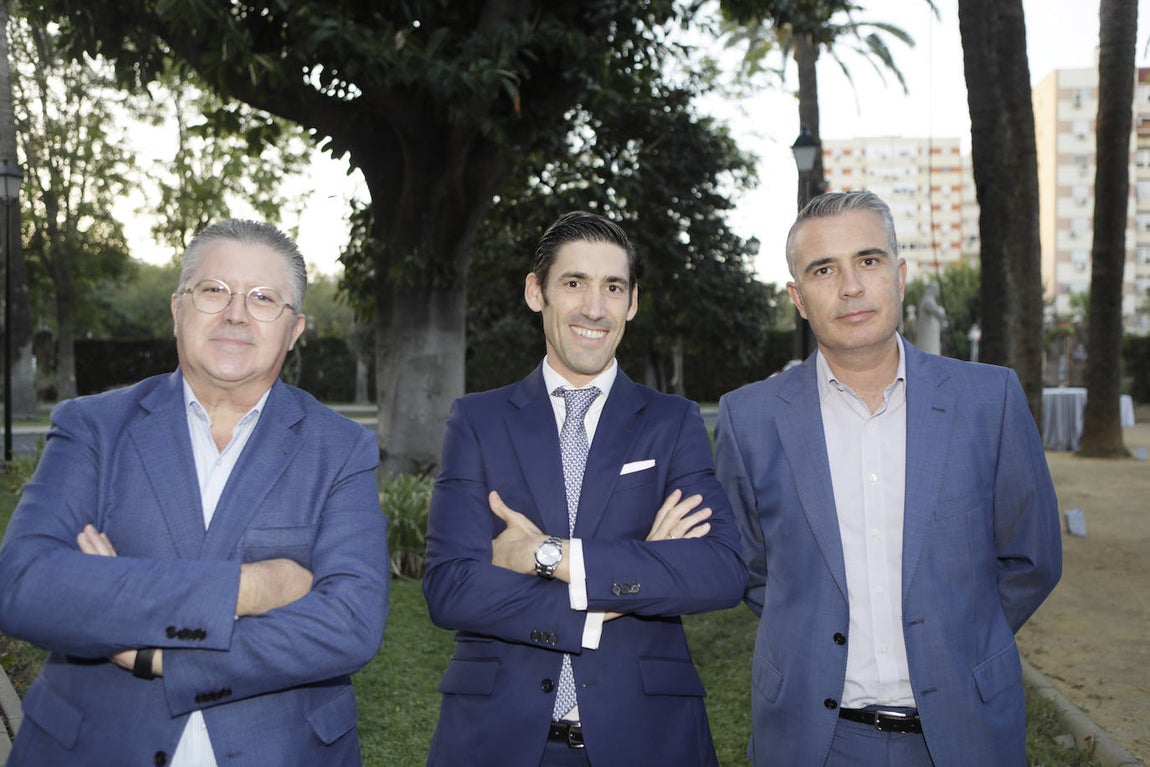 Antonio Martin, Santiago Hernández y Narciso Navarro
