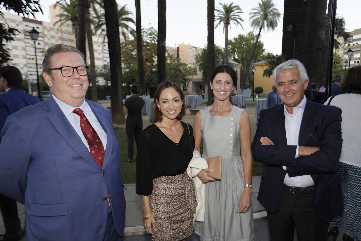 Alfonso Beca, Lidia Álvarez, María del Valle Novales y Juan Paneque