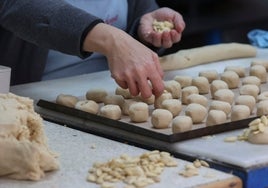 La subida del aceite golpea a Estepa con uno de sus productos estrella