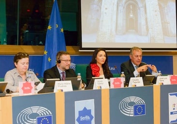 José Luis Sanz defiende en Europa el modelo de Sevilla, pero advierte del «sobreturismo» y sus efectos