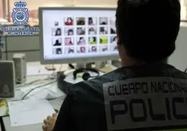 Detenido en Sevilla por enviar contenido sexual a través de redes a varios menores