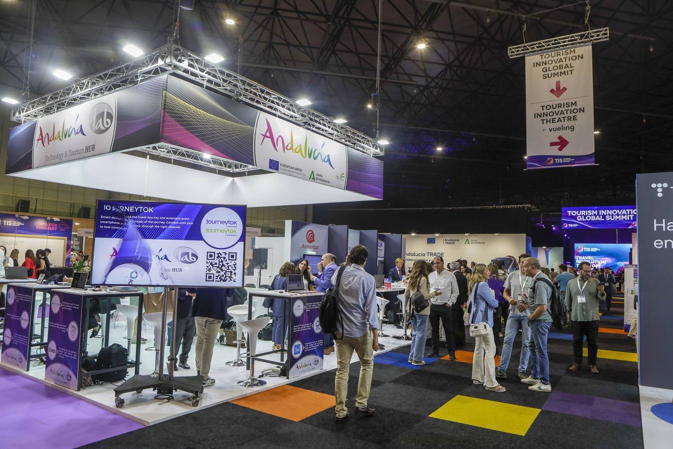 Las instalaciones de Fibes, en la inauguración del congreso internacional sobre el turismo que se celebra del 18 al 20 de octubre en Sevilla