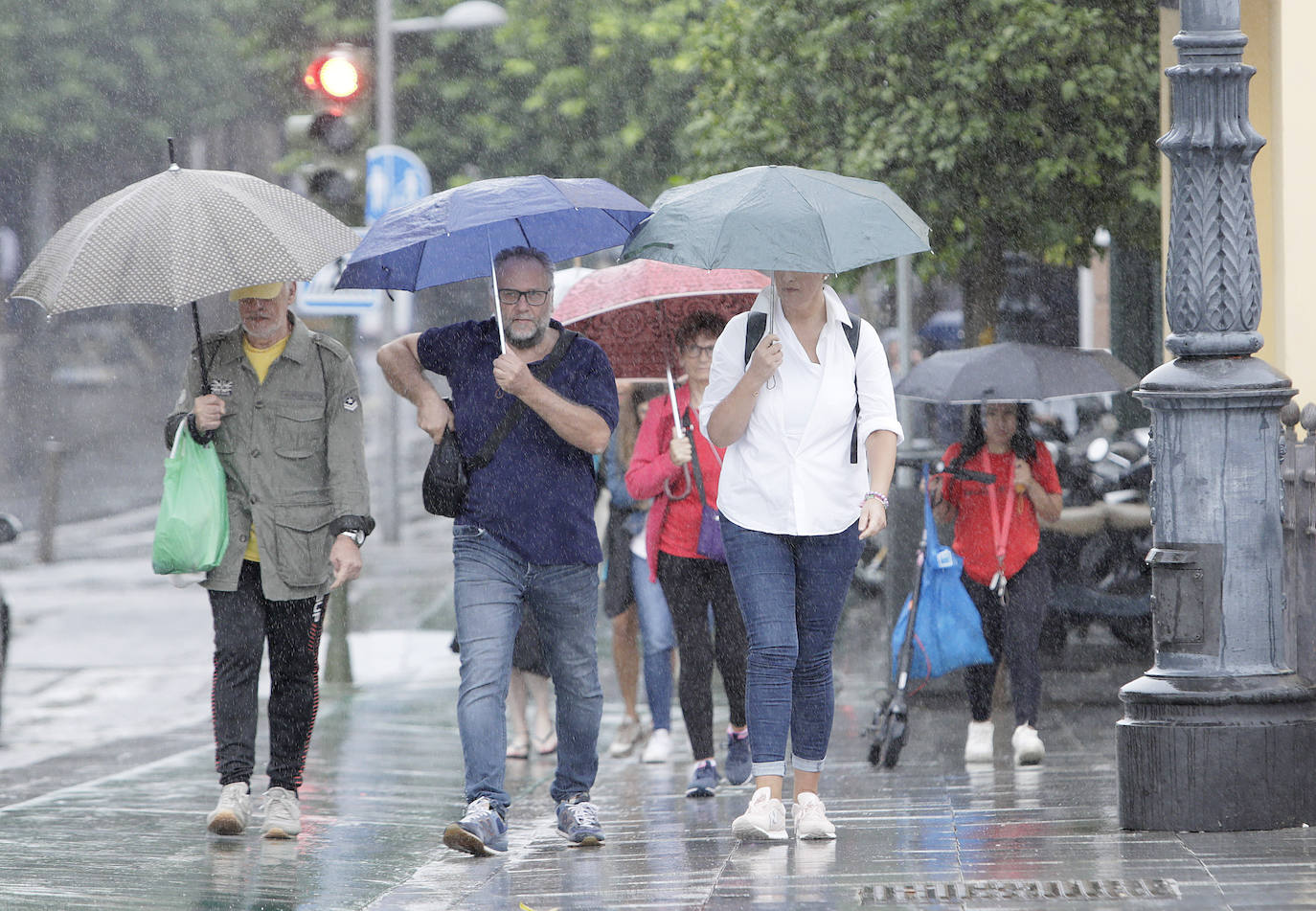  Jornada de jueves con fuertes lluvias provocadas por la borrasca 'Aline' en Sevilla