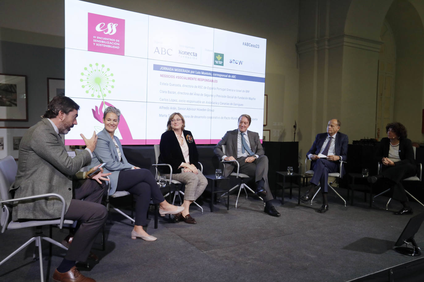 Mesa redonda IV Encuentro de Sensibilización y Sostenibilidad