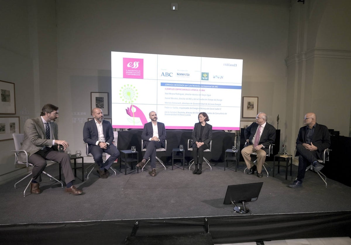 Participantes de la tercera mesa en las jornadas sobre sostenibilidad organizadas por ABC y Fundación Konecta