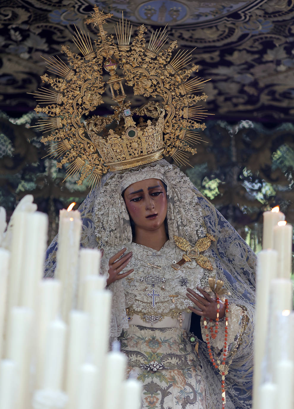 La Virgen de las Angustias se traslada a la Catedral para presidir una misa flamenca