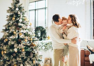 Dónde colocar el árbol de Navidad en casa según las reglas del feng shui para atraer la buena suerte