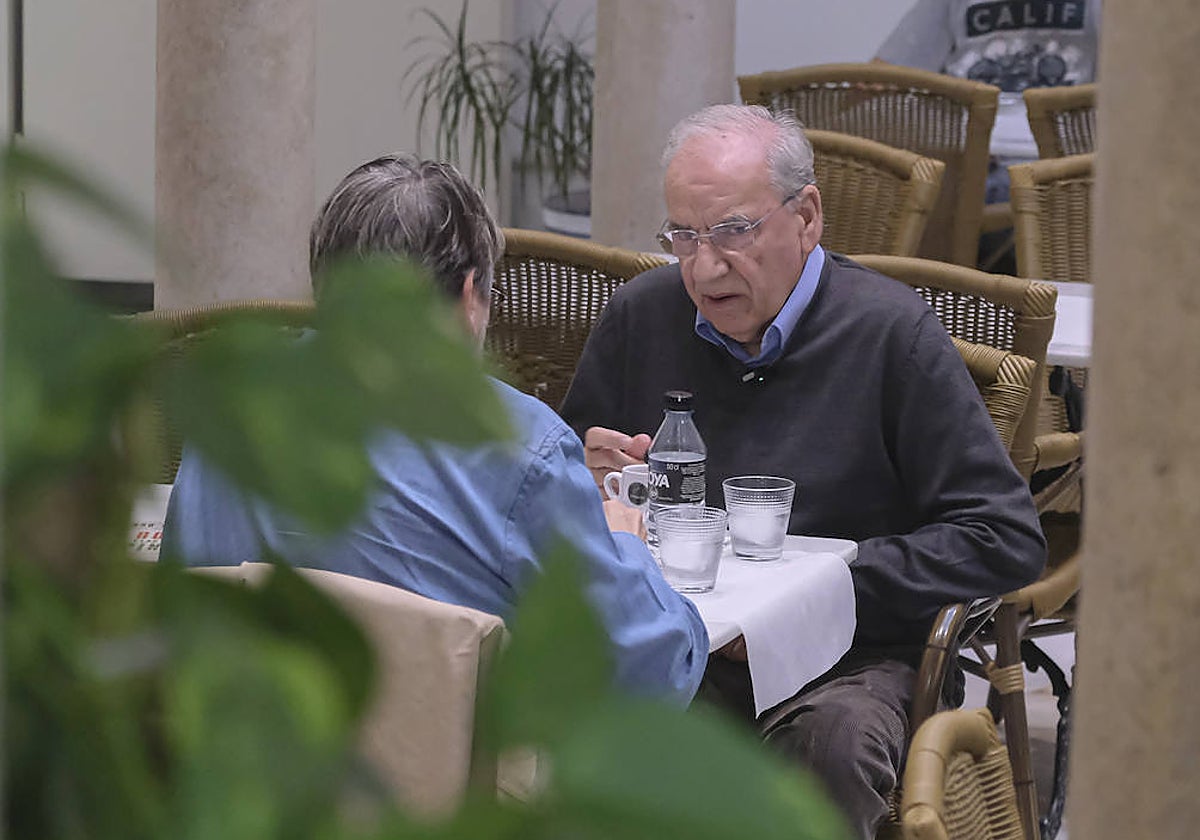 Alfonso Guerra | Gaza: «Hay que condenar la desproporción pero empezando por condenar el atentado»