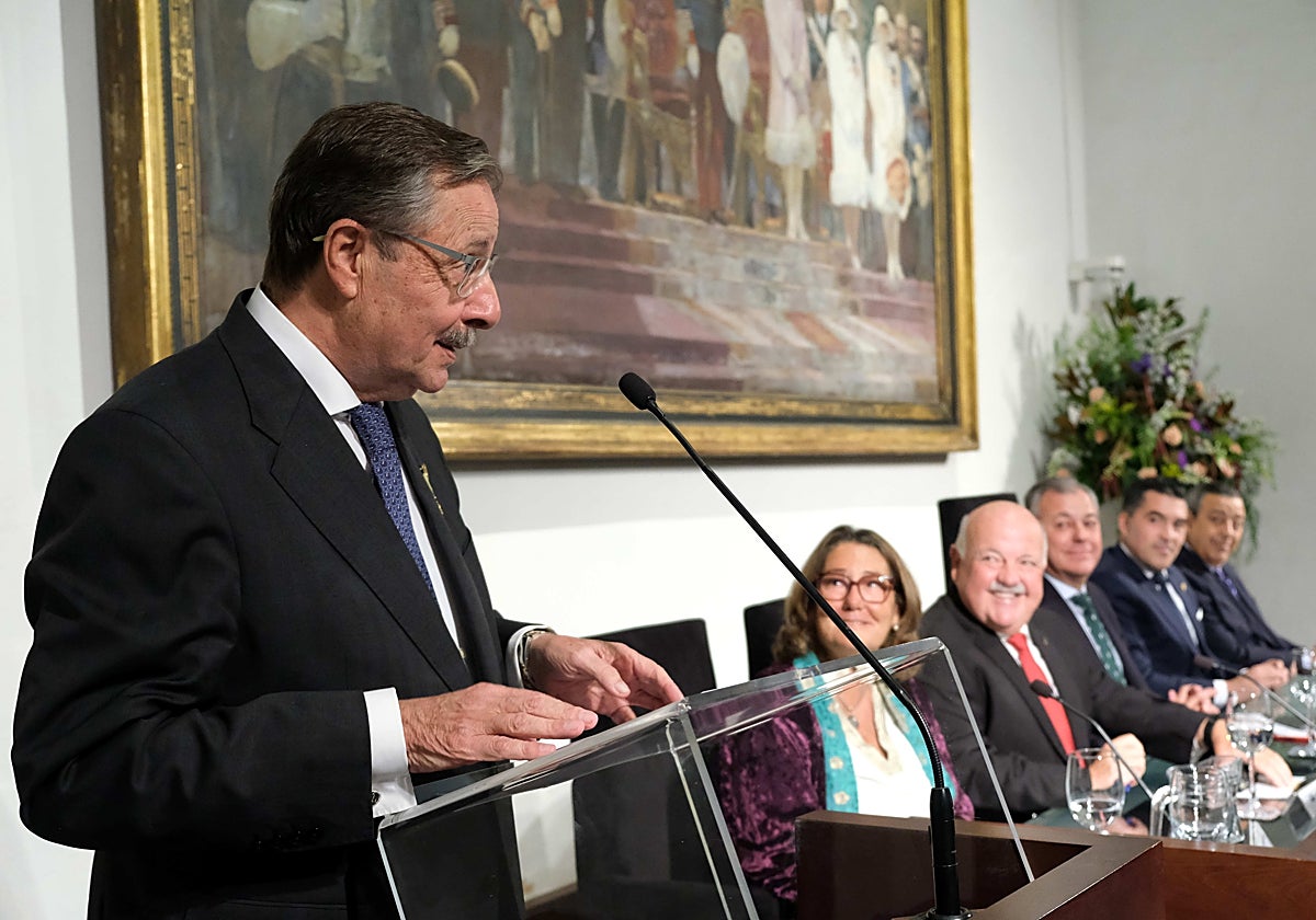 Luis Cáceres durante el acto de homenaje