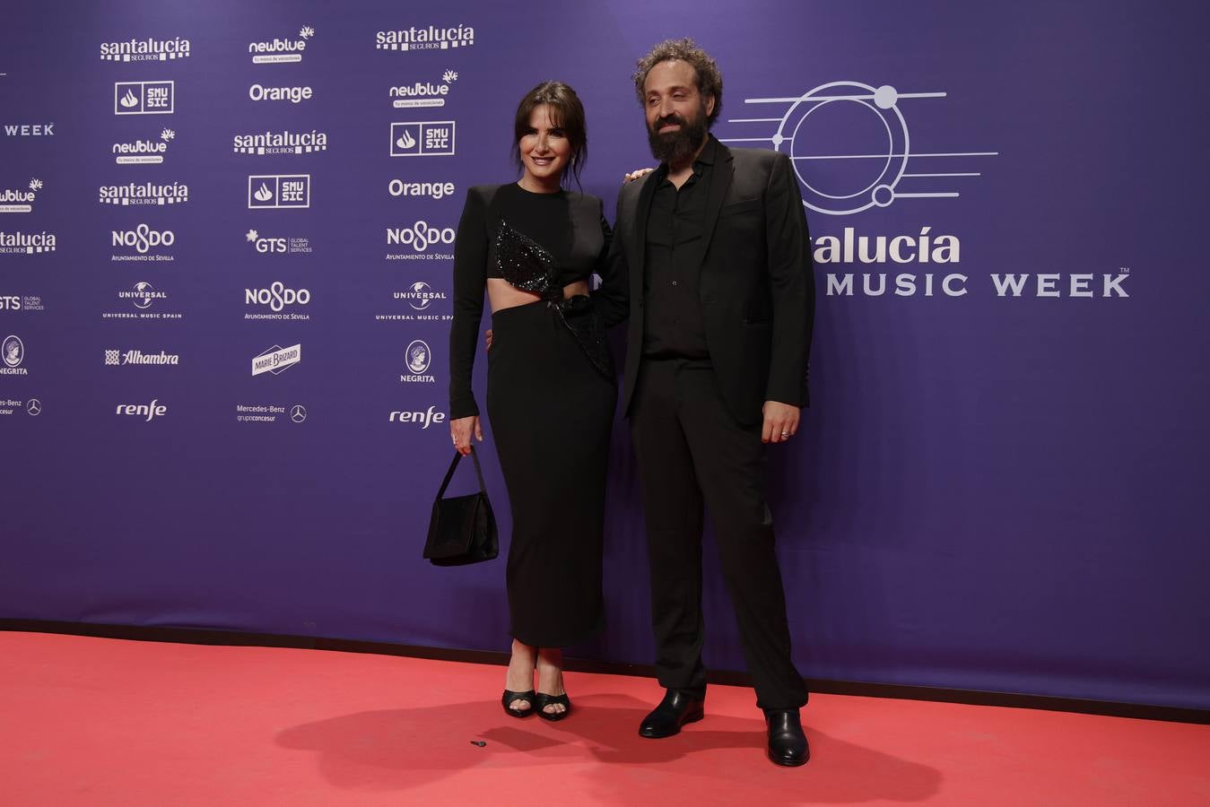 Muchos artistas acudieron a la Plaza de España para ver la gala 'El Flamenco es universal'