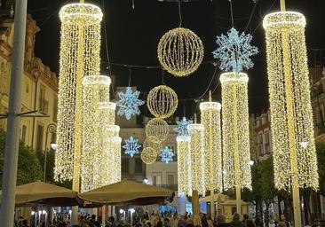 Sevilla será la última de las grandes ciudades que estrene el alumbrado navideño