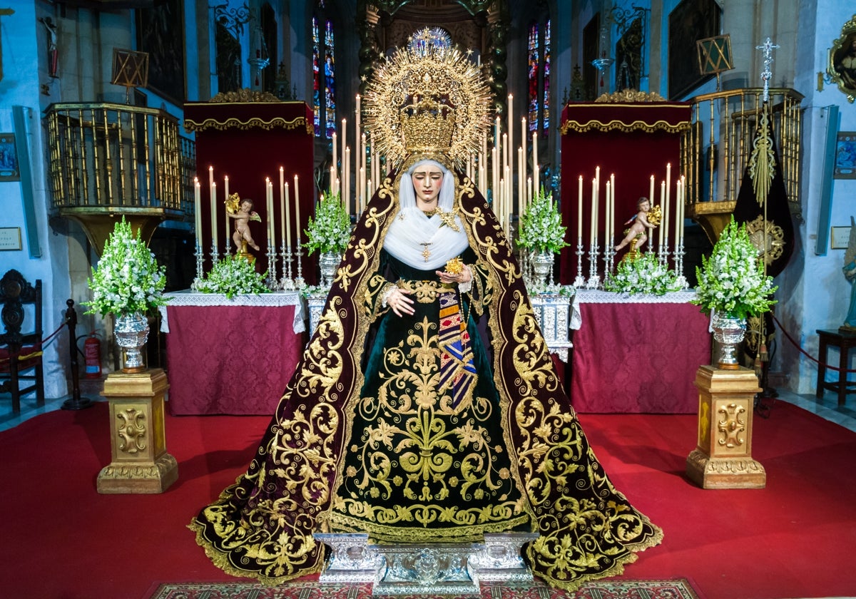 Besamanos de la Virgen de Gracia y Amparo