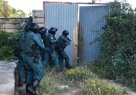 La Guardia Civil sitúa a su cuerpo de élite contra los narcos en el Guadalquivir