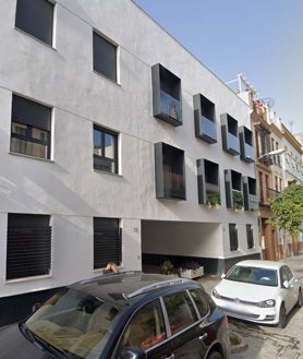 Imagen secundaria 2 - Residencias universitarias en la Avenida de la Palmera y edificio en la calle Castilla