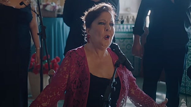 Carmen Linares, en el video grabado para los Grammy Latinos