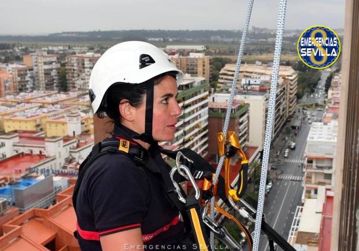 Diana Madrazo, bombera del Ayuntamiento de Sevilla