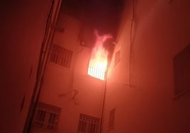 La Policía investiga si el incendio de Los Remedios en el que murió una mujer se originó por una colilla