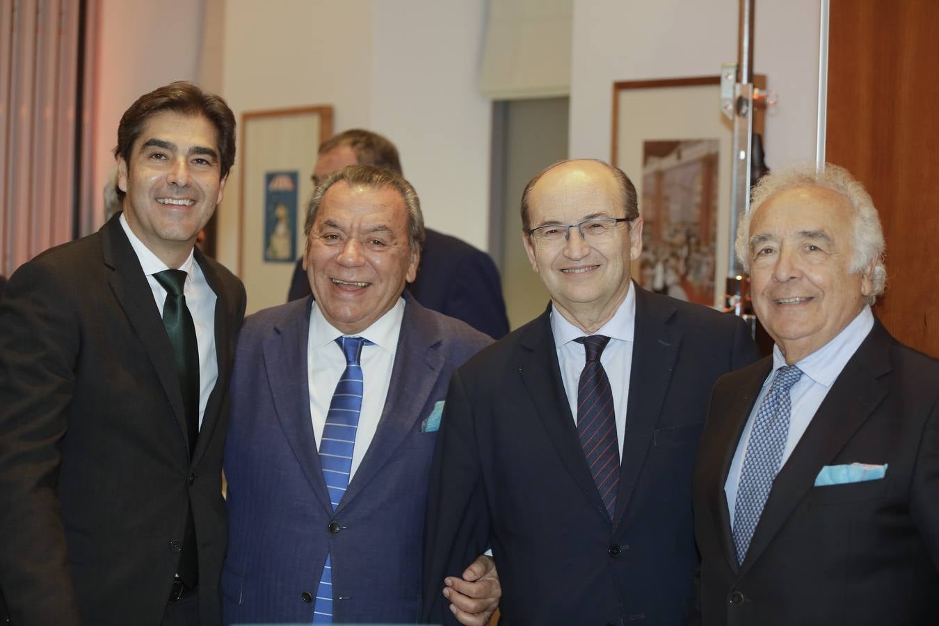 Ángel Haro, presidente del Real Betis, Rafael Ruiz Perdigones, José Castro, presidente del Sevilla FC, y Antonio Romero Monje