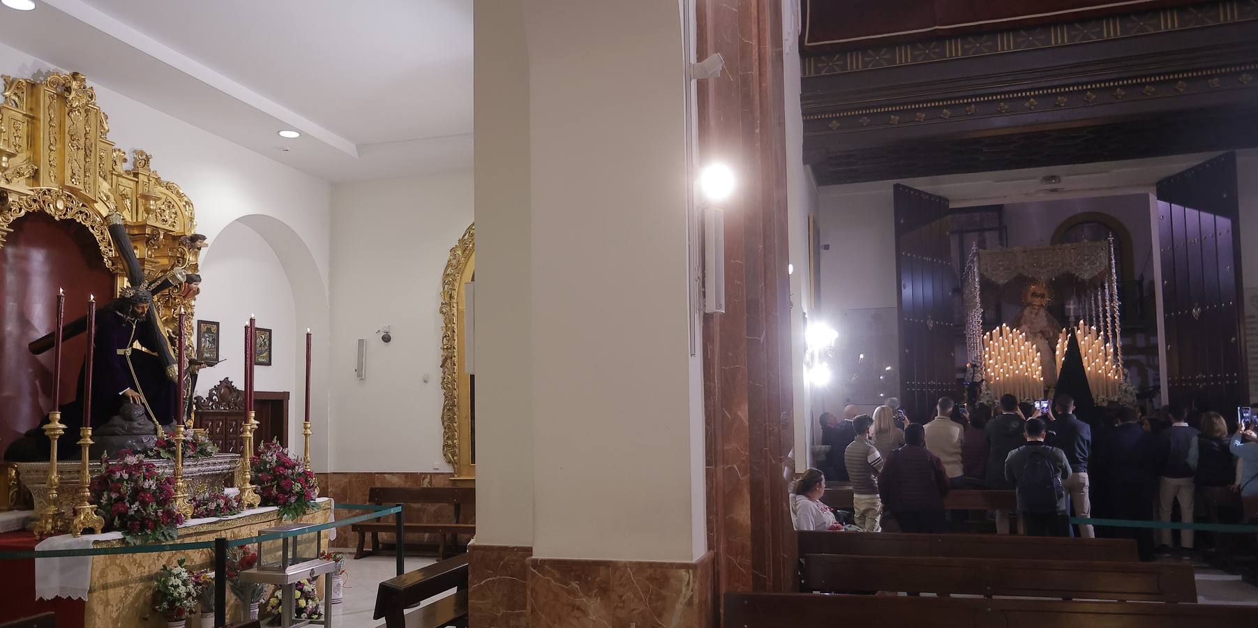 La Virgen del Patrocinio recorre las calles del barrio sevillano de Triana