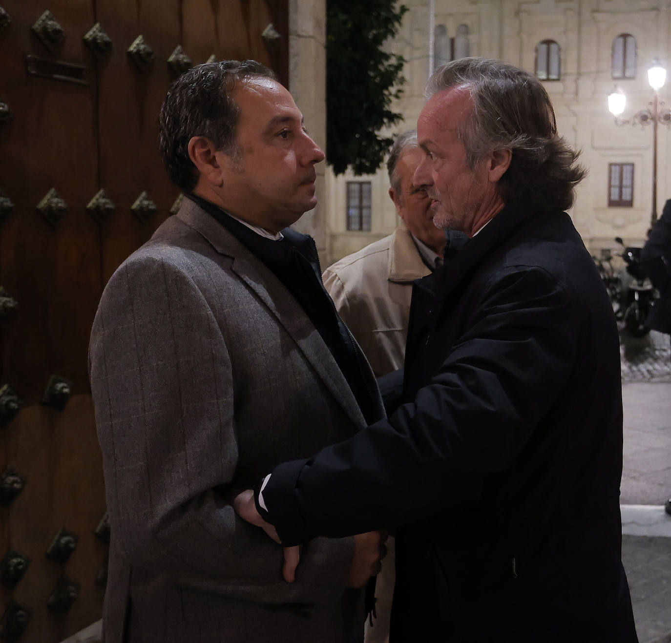 Ricardo Sánchez y Fernando Murube en la presentación del libro fotográfico del diestro