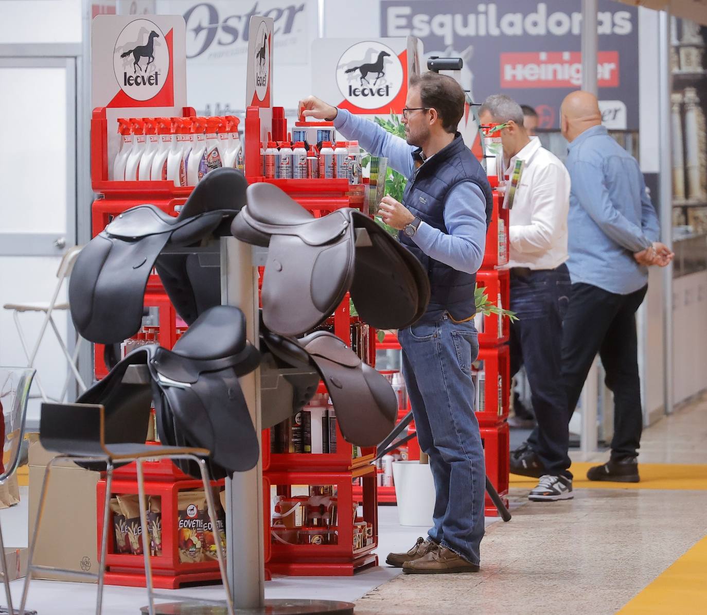 Preparativos para el SICAB en el Palacio de Congresos y Exposiciones de Sevilla